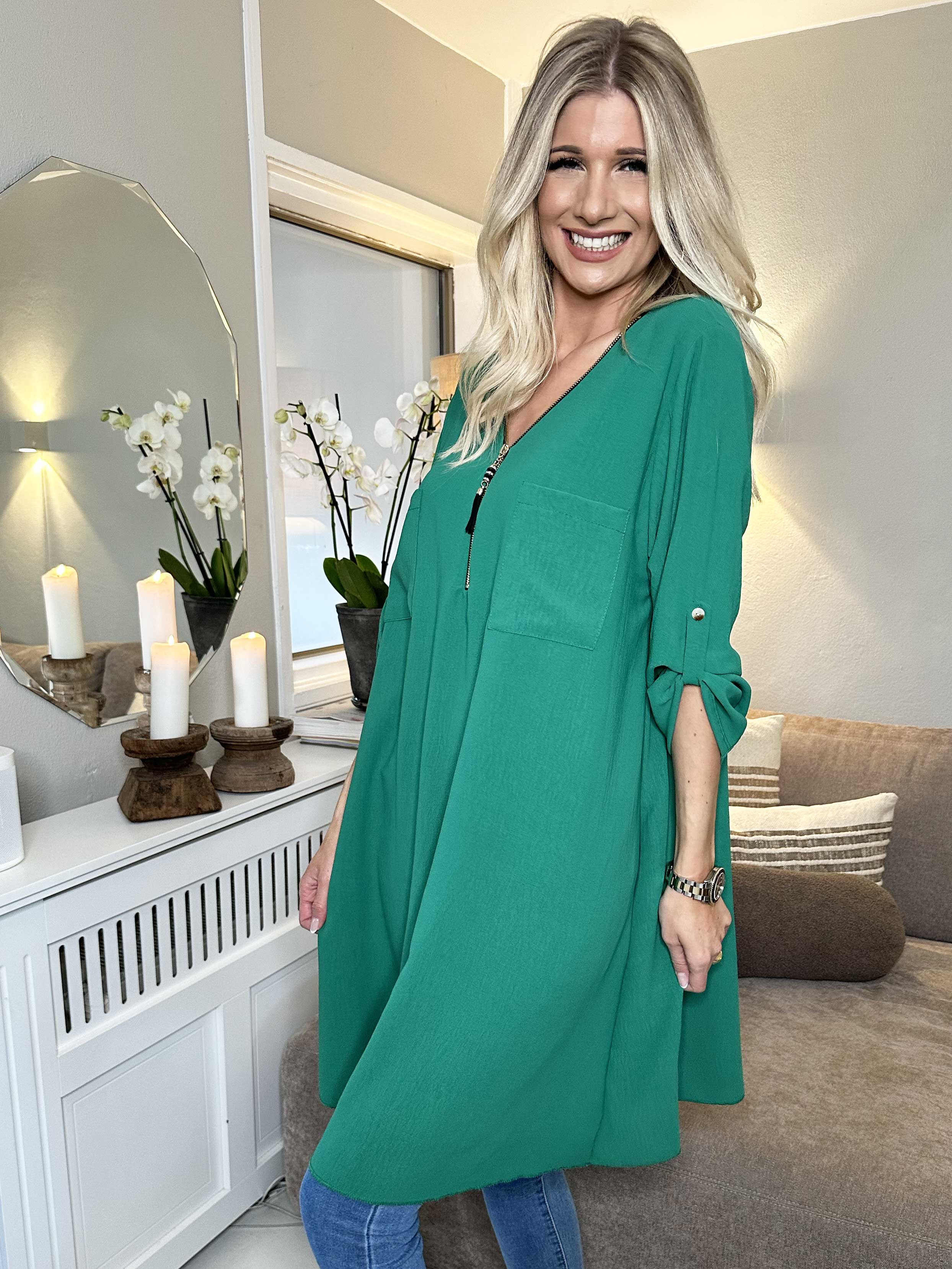 Claudia Dress - Tunikaklänning med dragkedja och fickor